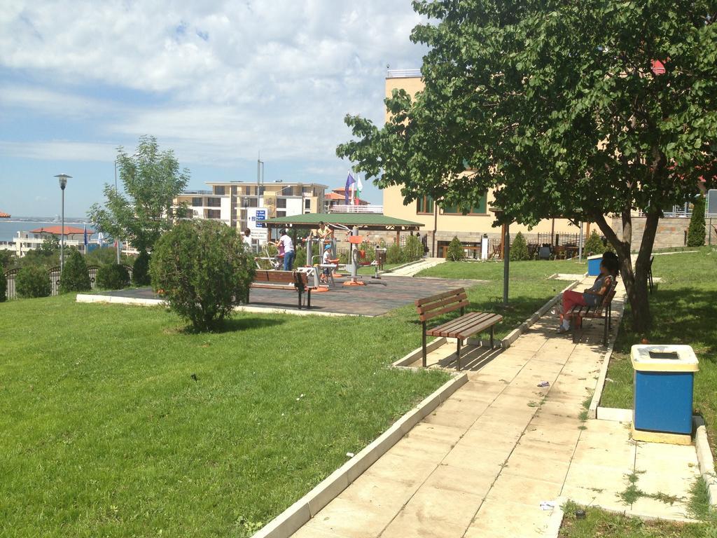Yanis Guest House Sveti Vlas Εξωτερικό φωτογραφία
