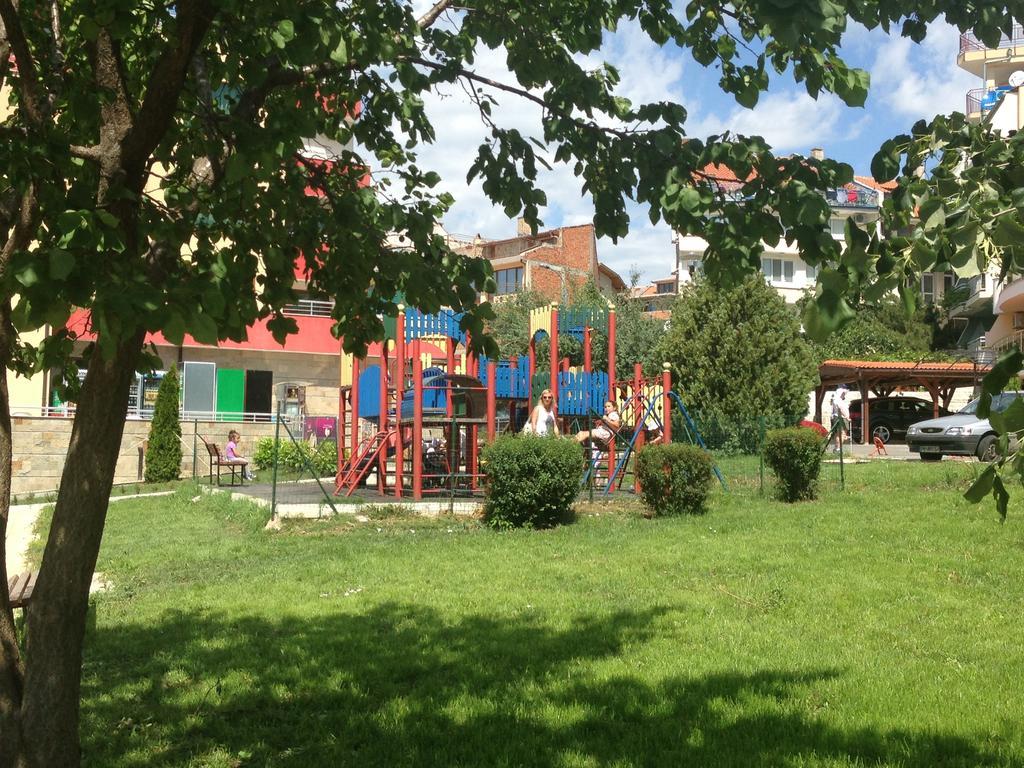 Yanis Guest House Sveti Vlas Εξωτερικό φωτογραφία